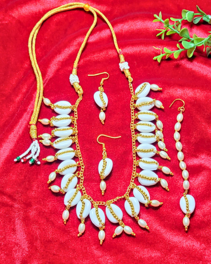 Snow Pearl Cascade Neck Set