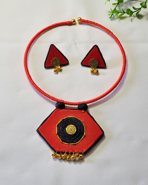 Ruby Royale Hasli Neck Set