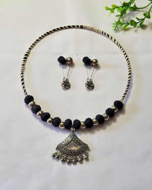 Black Cotton Beaded Hasli Set2