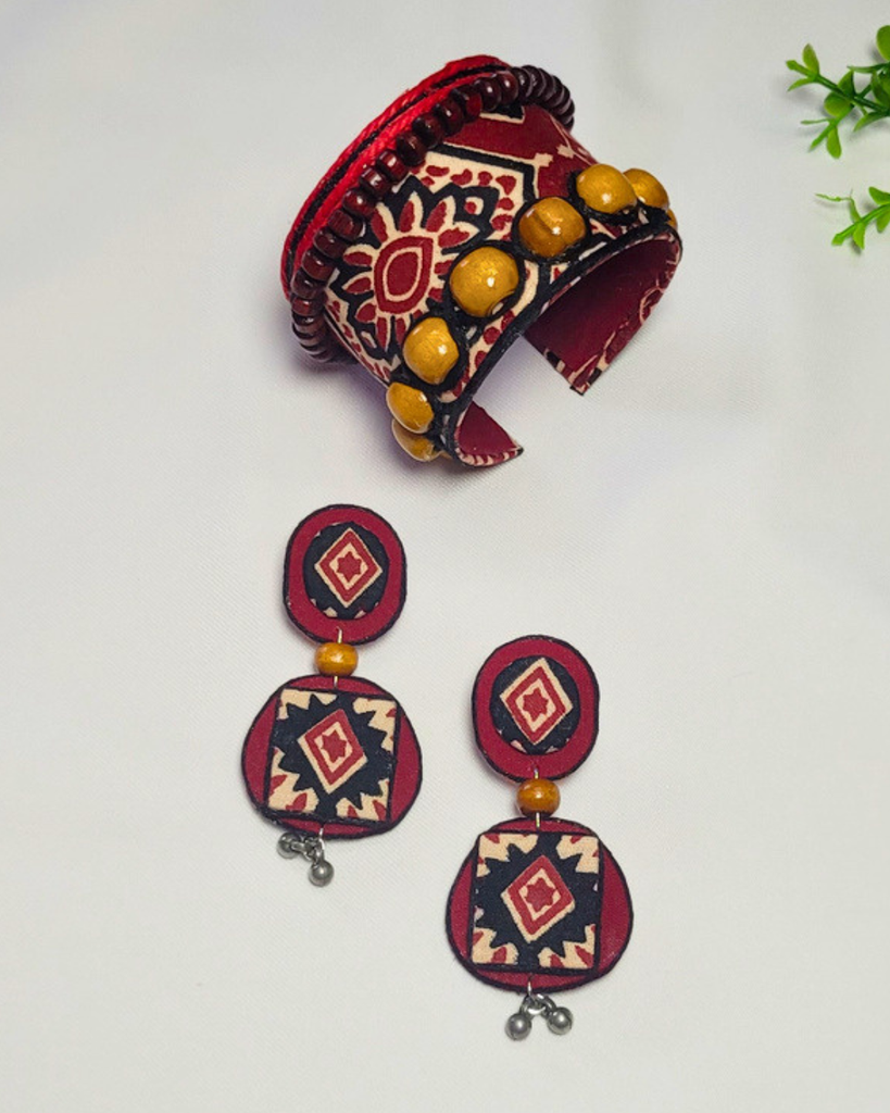 Maroon Majesty Cuff & Drops