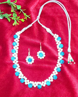 Frost Bloom Beaded Neck Set