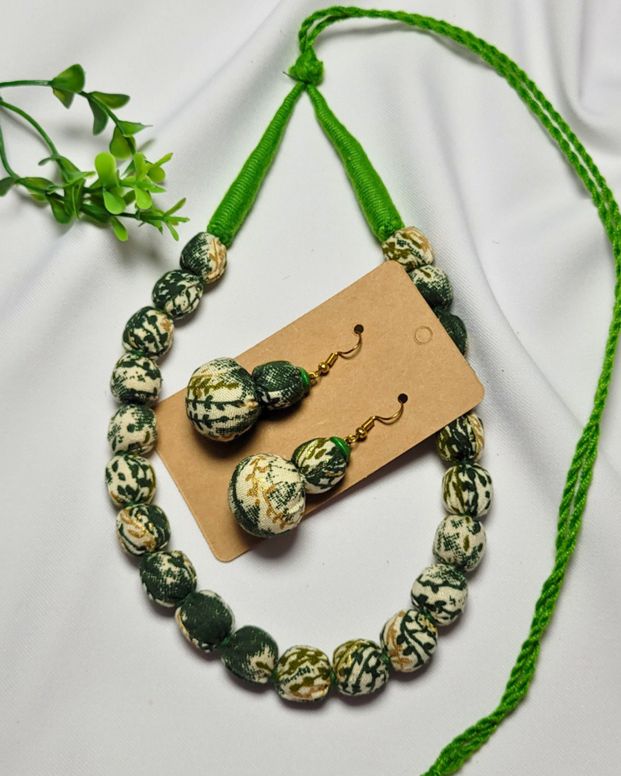 Foresty Gold Beads Neck Set
