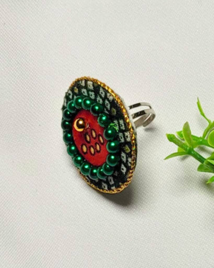 Emerald Grace Ring