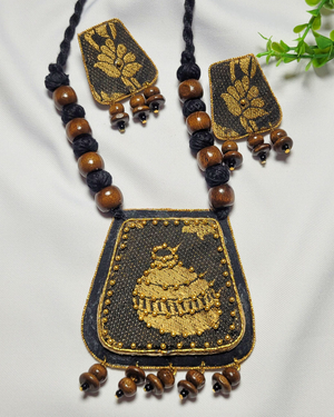 The Imperial Golden Neck Set 1